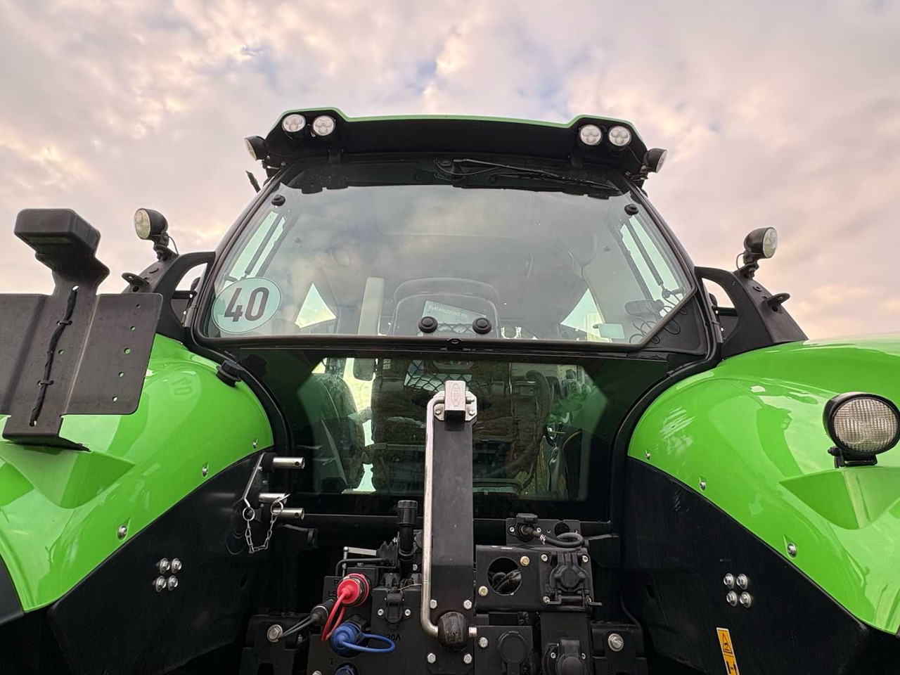 Traktor DEUTZ-FAHR 8280 TTV FARM TRACTOR: slika 16 Traktor DEUTZ-FAHR 8280 TTV FARM TRACTOR: slika 16