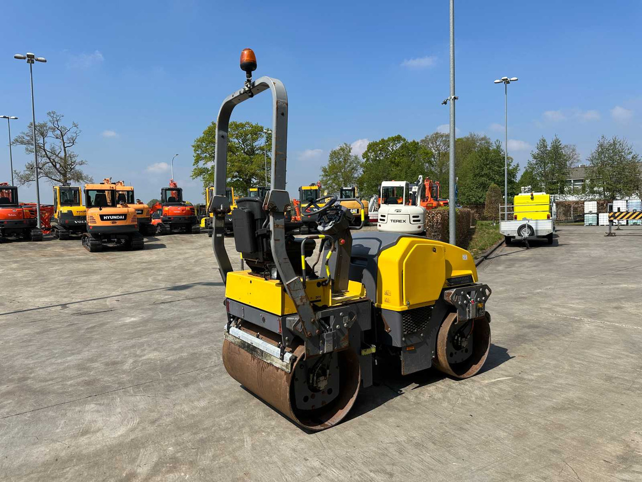 DYNAPAC CC1200 - Valjak za puteve: slika 4 DYNAPAC CC1200 - Valjak za puteve: slika 4