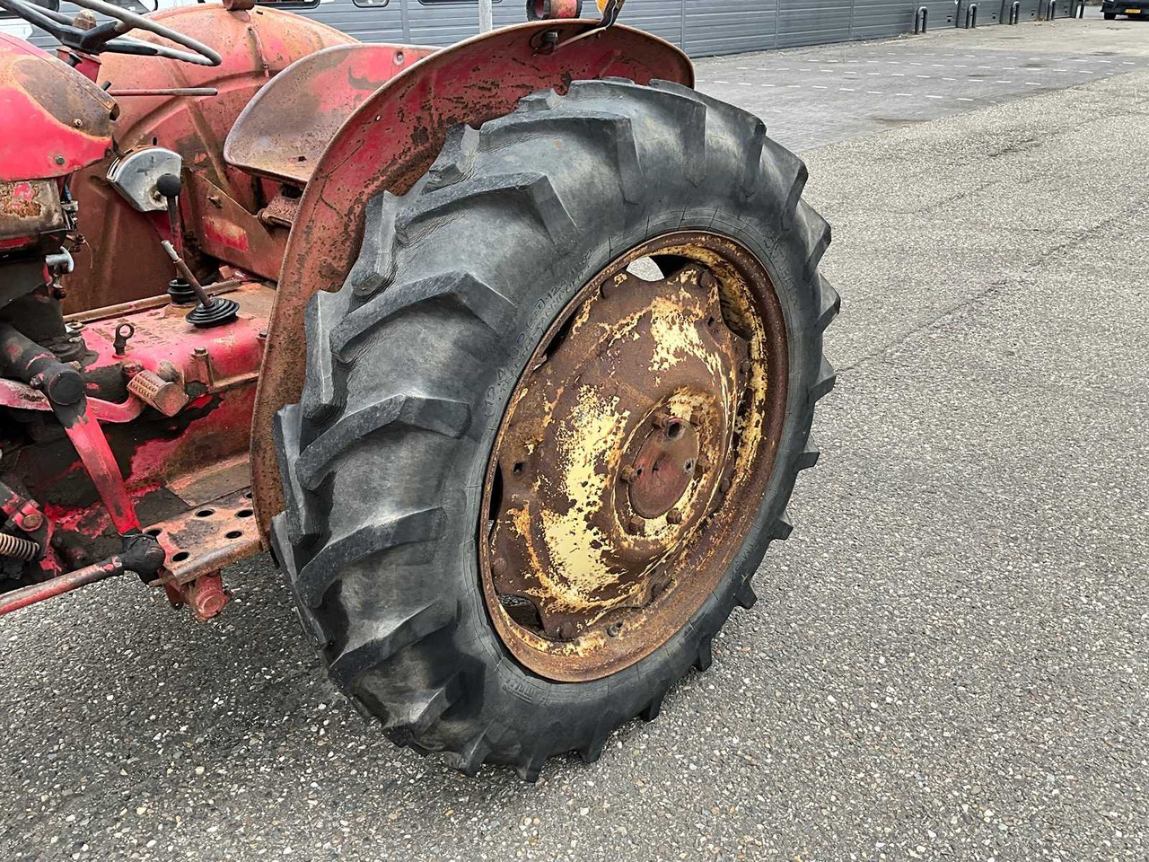 Traktor David Brown 950: slika 10 Traktor David Brown 950: slika 10