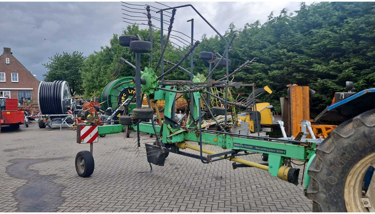 Deutz 6654 - Oprema za prevrtanje i razlaganje: slika 2 Deutz 6654 - Oprema za prevrtanje i razlaganje: slika 2