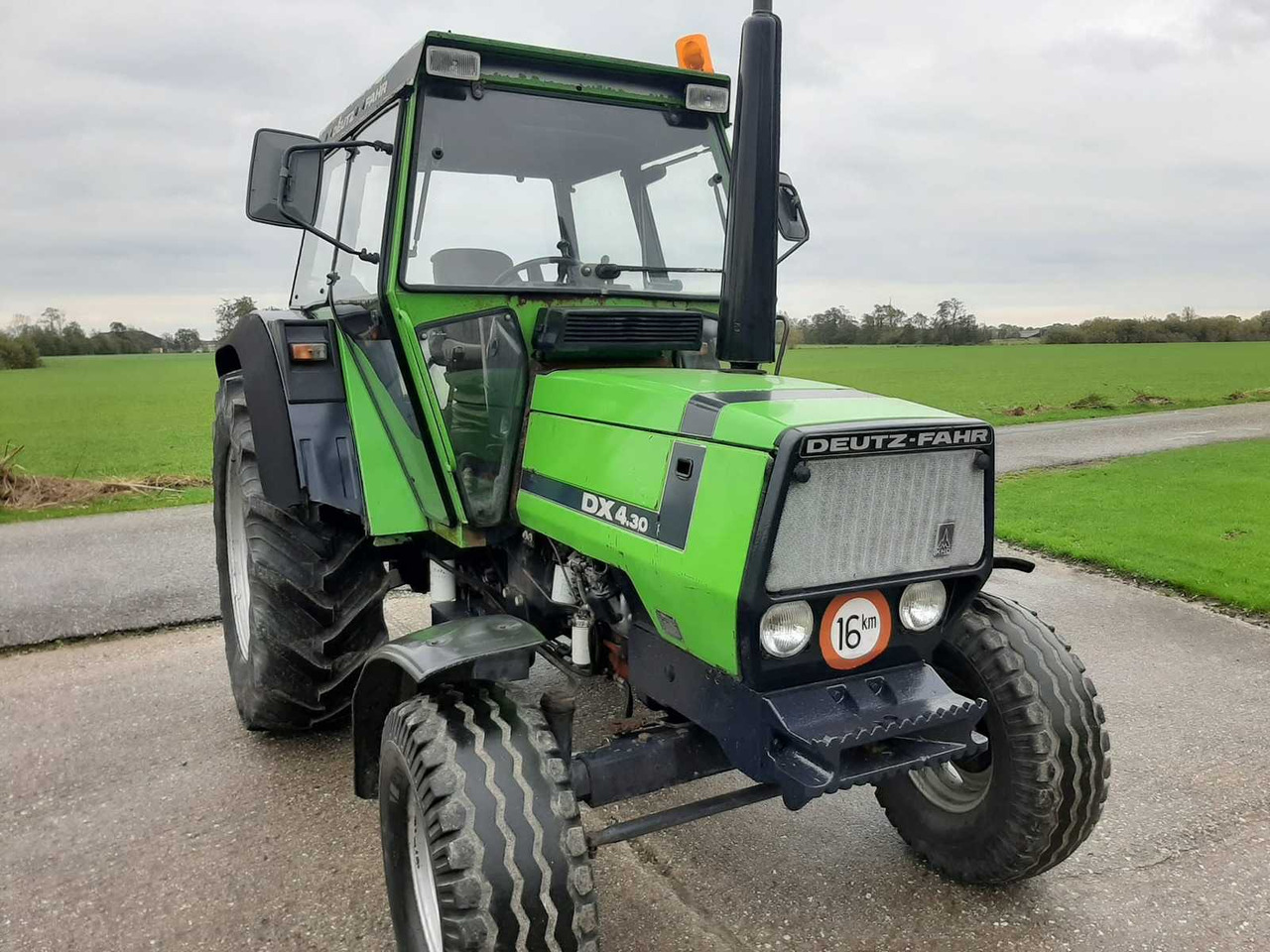 Deutz-Fahr DX 4.31 - Traktor: slika 4 Deutz-Fahr DX 4.31 - Traktor: slika 4