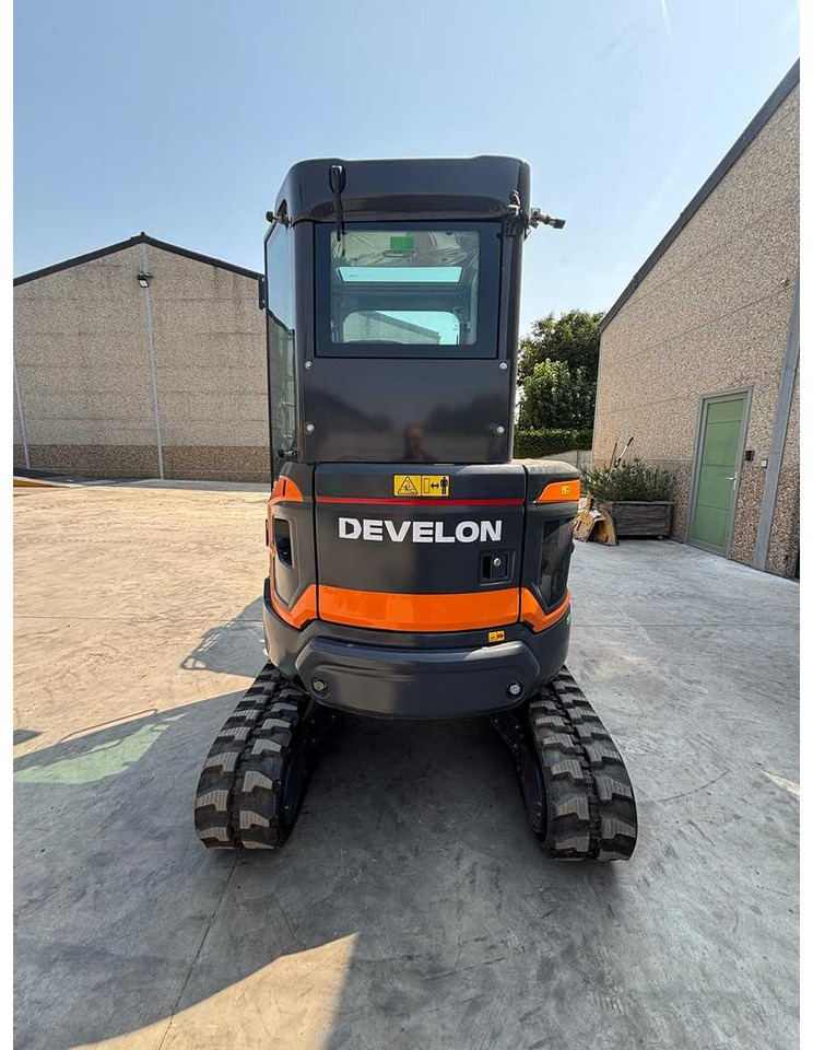 Develon DX27Z-7 - Mini bager: slika 3 Develon DX27Z-7 - Mini bager: slika 3