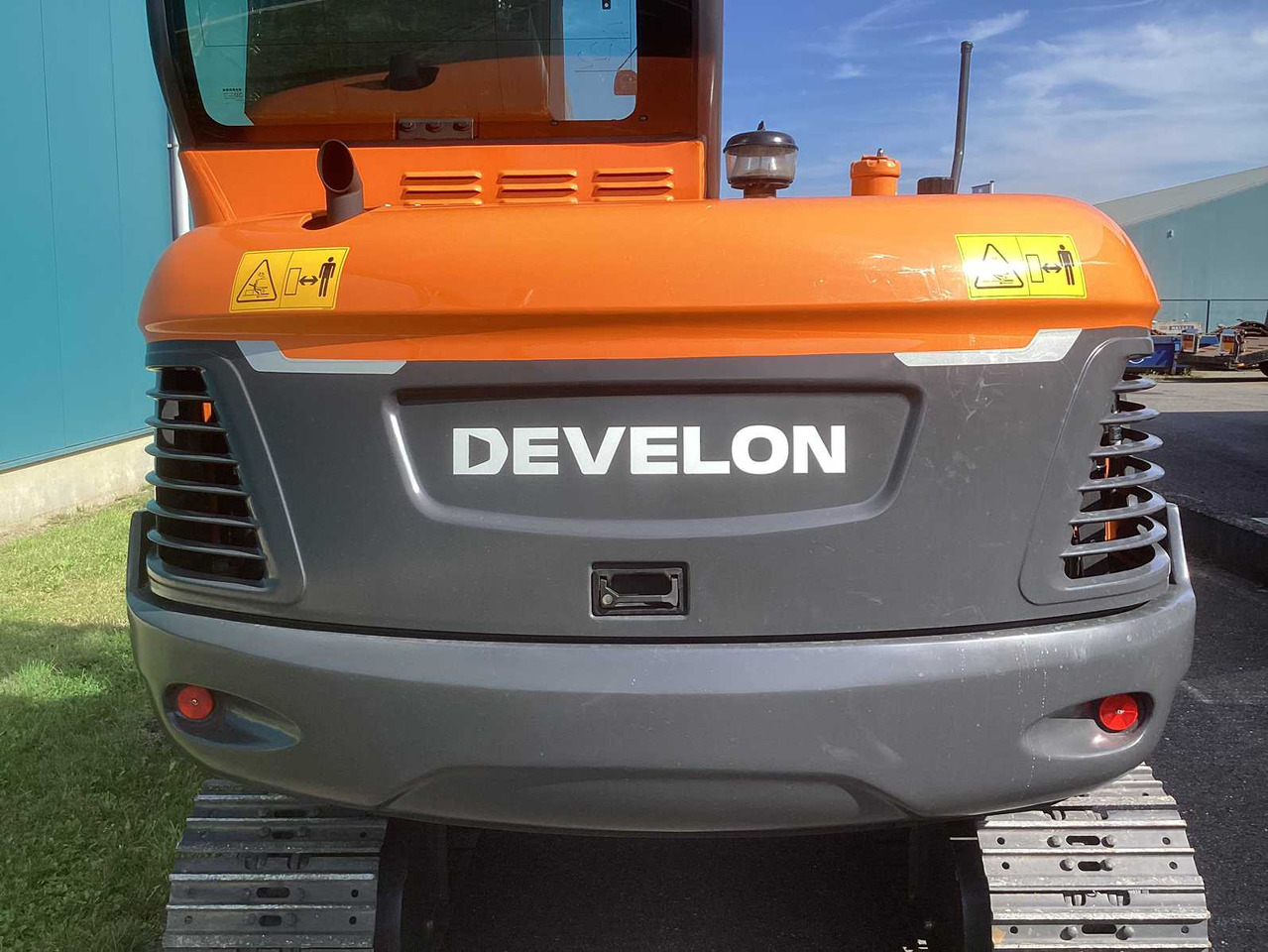 Develon DX60E-10N - Mini bager: slika 4 Develon DX60E-10N - Mini bager: slika 4