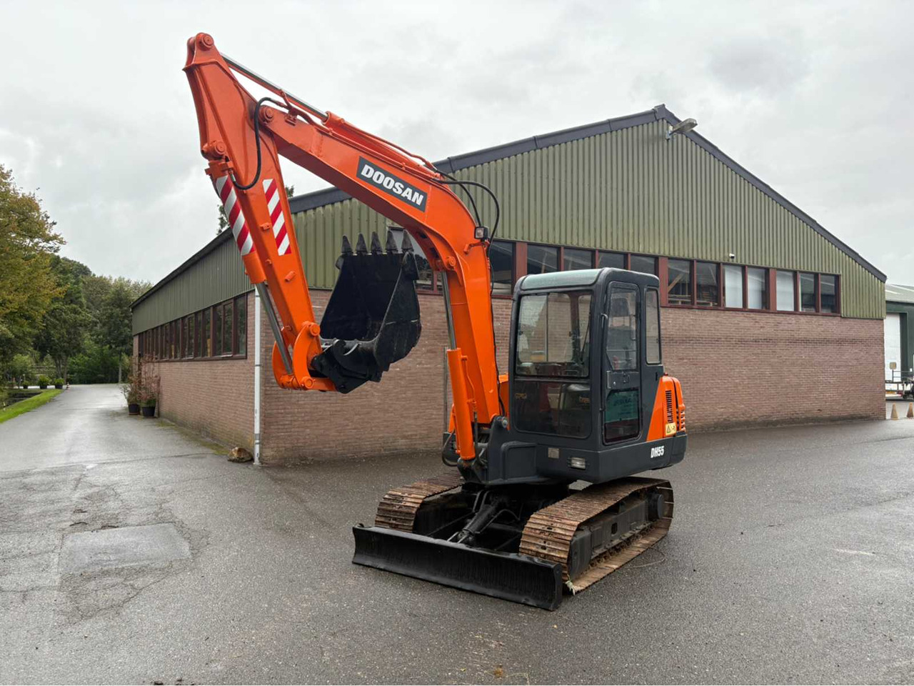 Doosan DH55-V - Bager guseničar: slika 1 Doosan DH55-V - Bager guseničar: slika 1