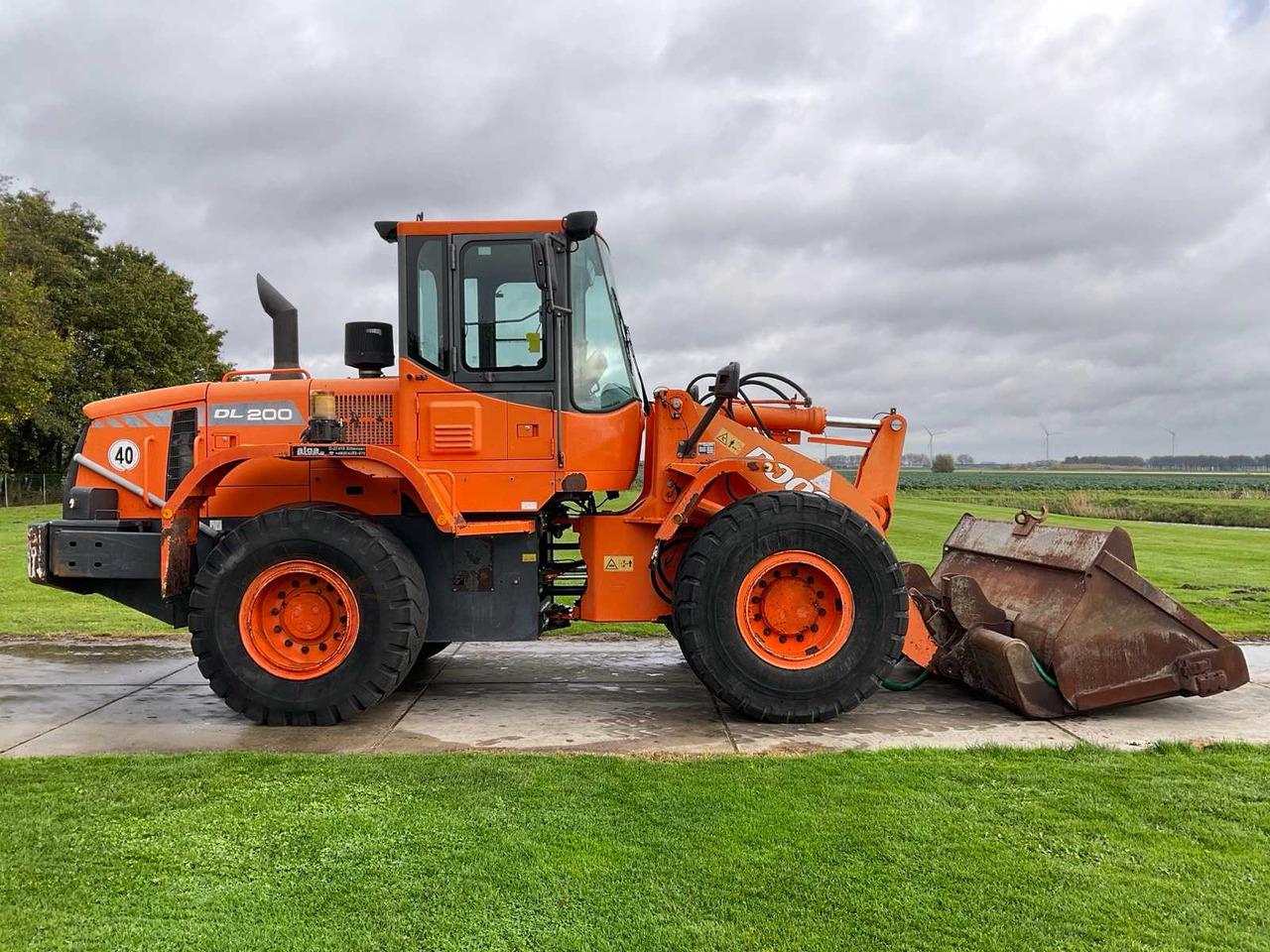 Doosan DL200 - Utovarivač točkaš: slika 4 Doosan DL200 - Utovarivač točkaš: slika 4