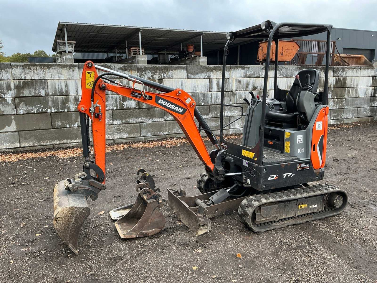 Doosan DX17Z - Mini bager: slika 1 Doosan DX17Z - Mini bager: slika 1