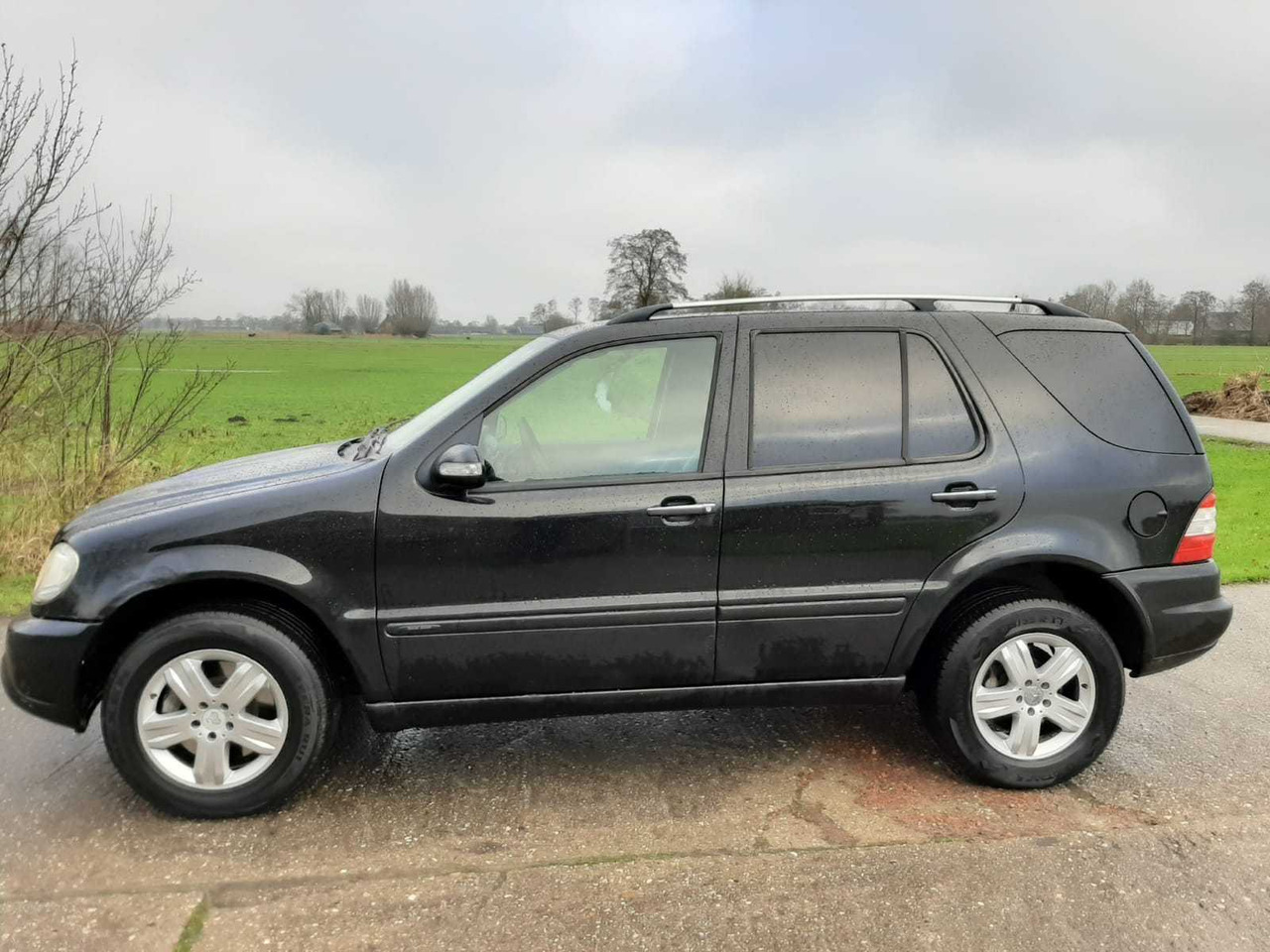 2004 MERCEDES-BENZ M-CLASS ML 270 CDI COMMERCIAL VEHICLE - Dostavno vozilo: slika 3 2004 MERCEDES-BENZ M-CLASS ML 270 CDI COMMERCIAL VEHICLE - Dostavno vozilo: slika 3