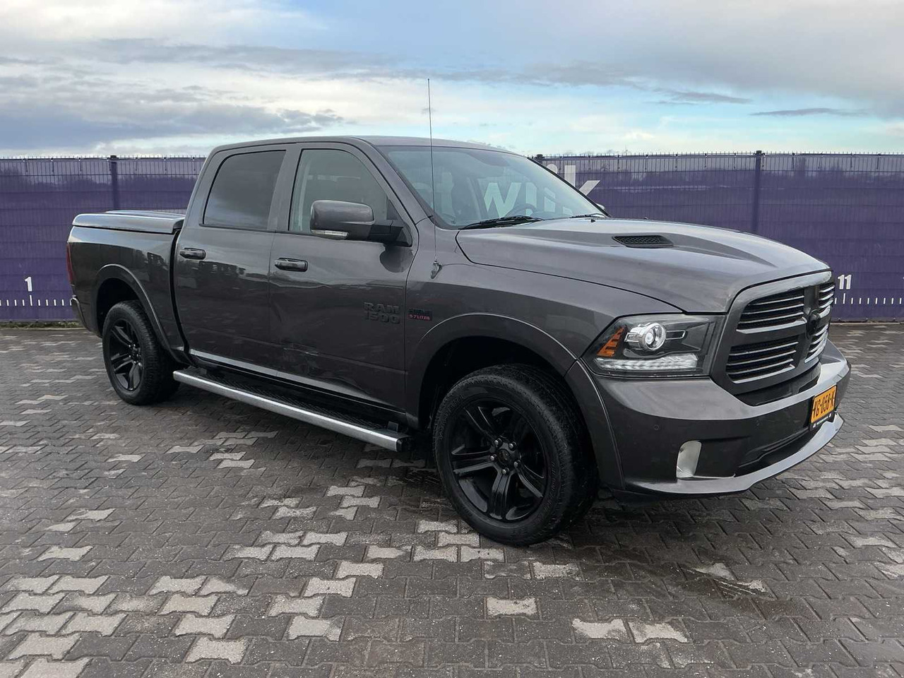 2013 - DODGE - RAM 1500 - 5.7 V8 4X4 QC 6'4 - COMMERCIAL VEHICLE - Dostavno vozilo: slika 2 2013 - DODGE - RAM 1500 - 5.7 V8 4X4 QC 6'4 - COMMERCIAL VEHICLE - Dostavno vozilo: slika 2