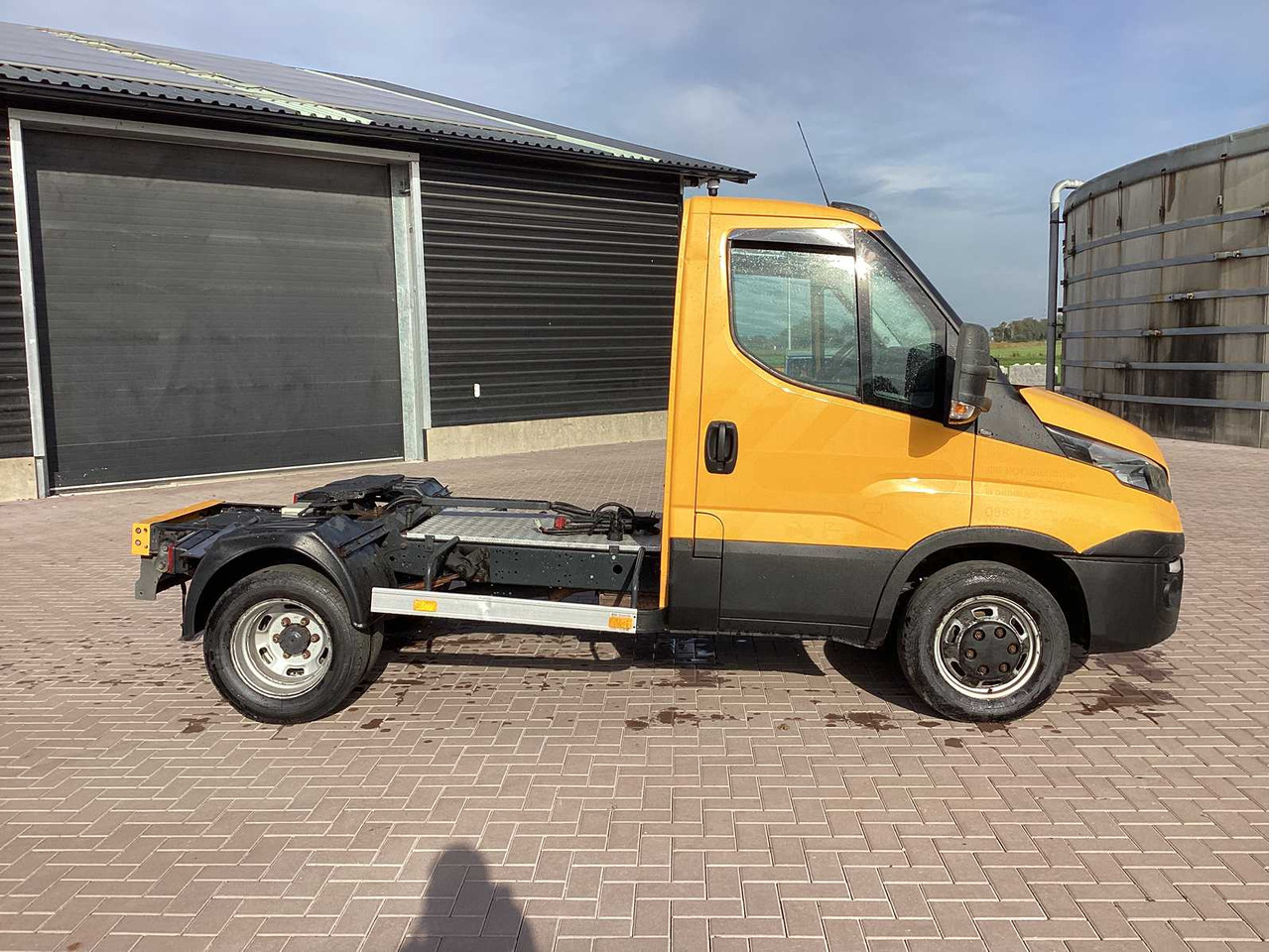 2016 IVECO DAILY BE TRACTOR 8.4 TONNE COMMERCIAL VEHICLE - Dostavno vozilo: slika 3 2016 IVECO DAILY BE TRACTOR 8.4 TONNE COMMERCIAL VEHICLE - Dostavno vozilo: slika 3