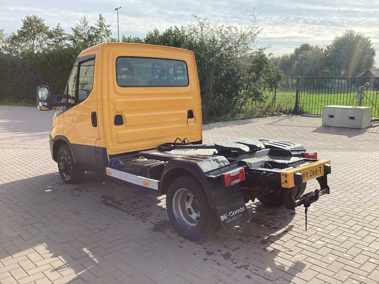 2016 IVECO DAILY BE TRACTOR 8.4 TONNE COMMERCIAL VEHICLE - Dostavno vozilo: slika 5 2016 IVECO DAILY BE TRACTOR 8.4 TONNE COMMERCIAL VEHICLE - Dostavno vozilo: slika 5