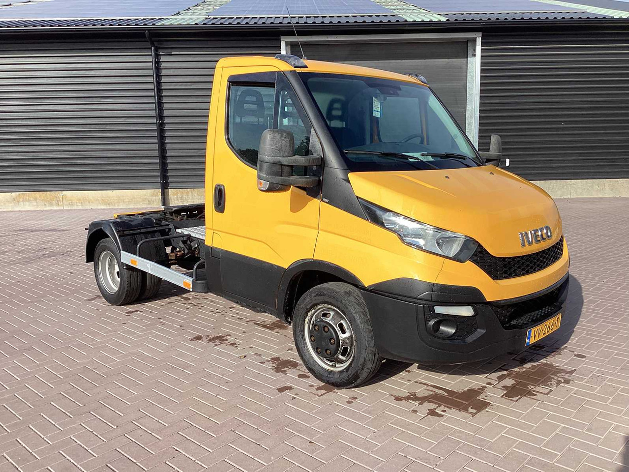 2016 IVECO DAILY BE TRACTOR 8.4 TONNE COMMERCIAL VEHICLE - Dostavno vozilo: slika 2 2016 IVECO DAILY BE TRACTOR 8.4 TONNE COMMERCIAL VEHICLE - Dostavno vozilo: slika 2