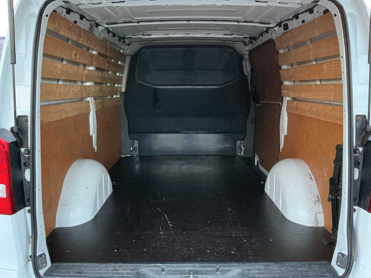 2016 - MERCEDES-BENZ - VITO - 111 CDI FUNC. LONG - COMMERCIAL VEHICLE - Dostavno vozilo: slika 5 2016 - MERCEDES-BENZ - VITO - 111 CDI FUNC. LONG - COMMERCIAL VEHICLE - Dostavno vozilo: slika 5