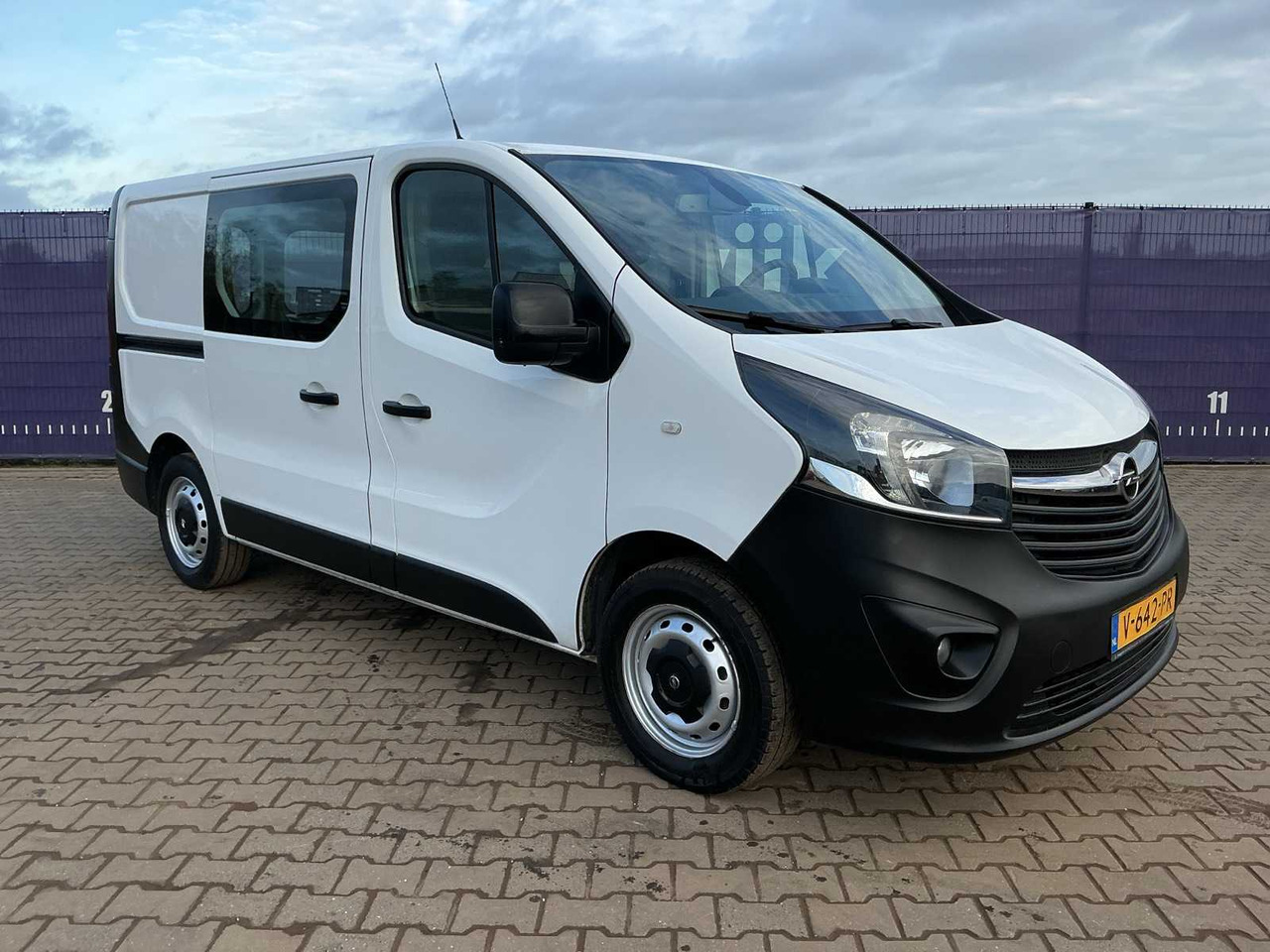 2018 - OPEL - VIVARO - 1.6 CDTI L1H1 ED. - COMMERCIAL VEHICLE - Dostavno vozilo: slika 2 2018 - OPEL - VIVARO - 1.6 CDTI L1H1 ED. - COMMERCIAL VEHICLE - Dostavno vozilo: slika 2