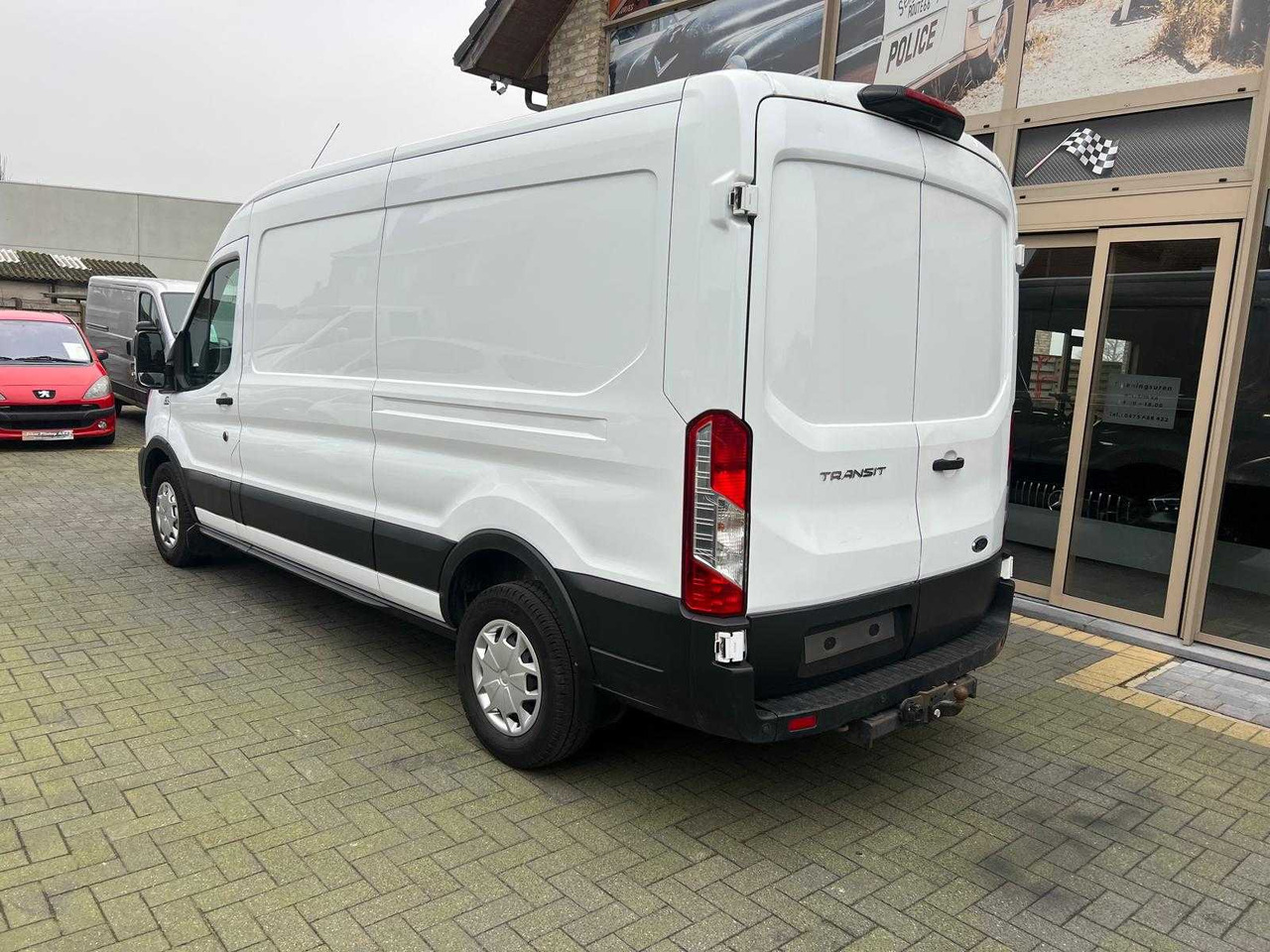FORD - TRANSIT - FCD - VAN - Dostavno vozilo: slika 4 FORD - TRANSIT - FCD - VAN - Dostavno vozilo: slika 4