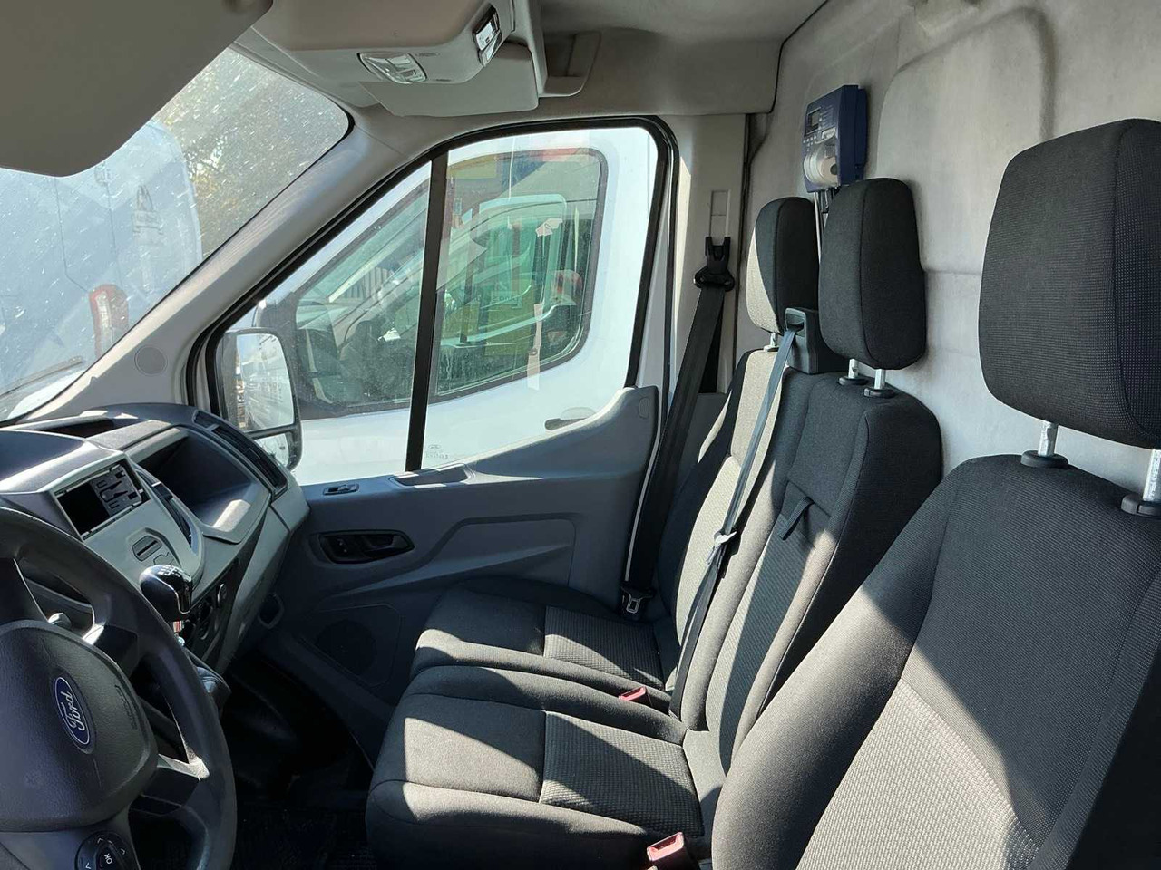 Dostavno vozilo FORD TRANSIT VAN: slika 17 Dostavno vozilo FORD TRANSIT VAN: slika 17