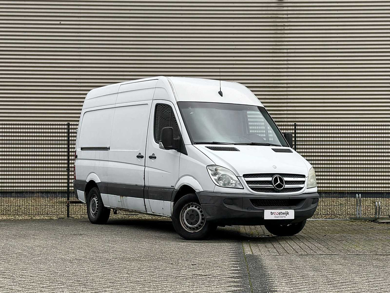 MERCEDES-BENZ SPRINTER 315 2.2 CDI 366 EHD 150HP 2007, 49-VGK-5 COMMERCIAL VEHICLE YOUNGTIMER - Dostavno vozilo: slika 4 MERCEDES-BENZ SPRINTER 315 2.2 CDI 366 EHD 150HP 2007, 49-VGK-5 COMMERCIAL VEHICLE YOUNGTIMER - Dostavno vozilo: slika 4