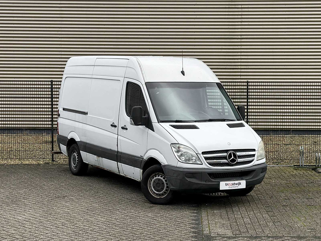 MERCEDES-BENZ SPRINTER 315 2.2 CDI 366 EHD 150HP 2007, 49-VGK-5 COMMERCIAL VEHICLE YOUNGTIMER - Dostavno vozilo: slika 5 MERCEDES-BENZ SPRINTER 315 2.2 CDI 366 EHD 150HP 2007, 49-VGK-5 COMMERCIAL VEHICLE YOUNGTIMER - Dostavno vozilo: slika 5