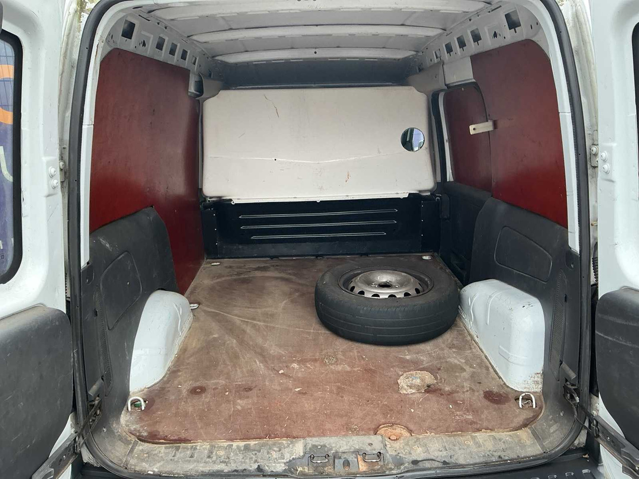 PEUGEOT PARTNER COMMERCIAL VEHICLE - Dostavno vozilo: slika 5 PEUGEOT PARTNER COMMERCIAL VEHICLE - Dostavno vozilo: slika 5