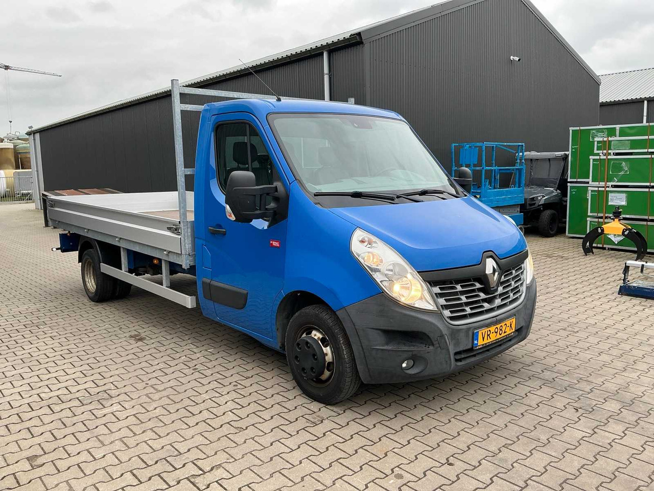 RENAULT MASTER T35 2.3 DCI L4 DL COMMERCIAL VEHICLE / PICKUP - Dostavno vozilo: slika 2 RENAULT MASTER T35 2.3 DCI L4 DL COMMERCIAL VEHICLE / PICKUP - Dostavno vozilo: slika 2