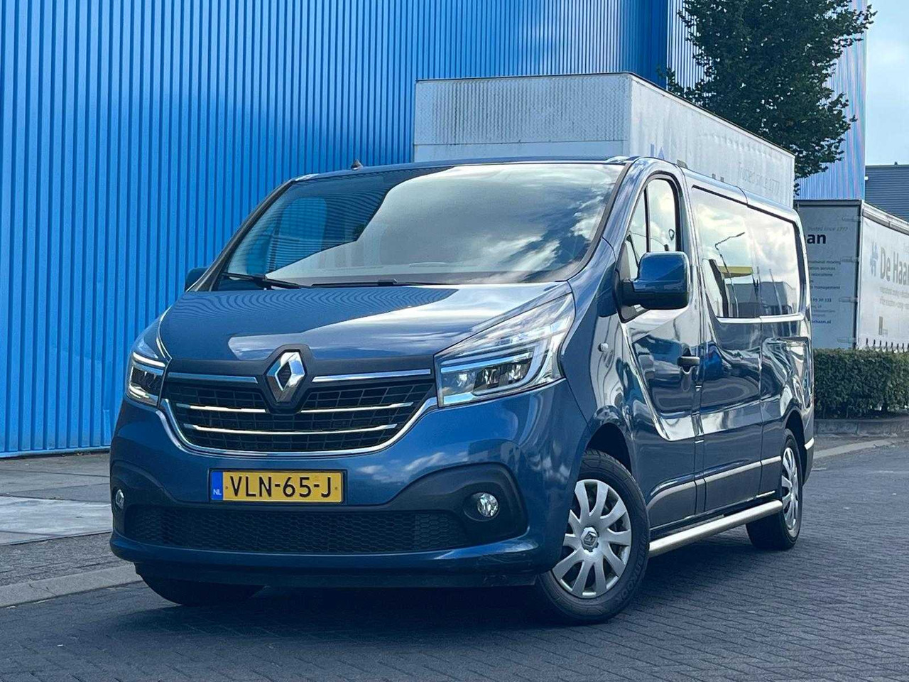 RENAULT TRAFIC 2.0 DCI 120 T29 L2H1 DOUBLE CABIN 6-PERS WORK EDITION | EURO 6 | VANS | VLN-65-J - Dostavno vozilo: slika 1 RENAULT TRAFIC 2.0 DCI 120 T29 L2H1 DOUBLE CABIN 6-PERS WORK EDITION | EURO 6 | VANS | VLN-65-J - Dostavno vozilo: slika 1