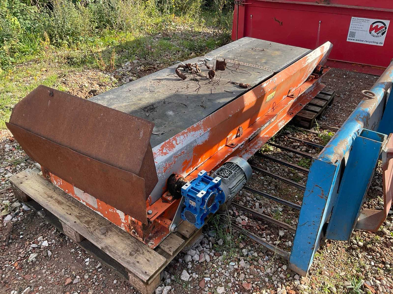 Eriez Magnetics - Trakasti transporter: slika 1 Eriez Magnetics - Trakasti transporter: slika 1