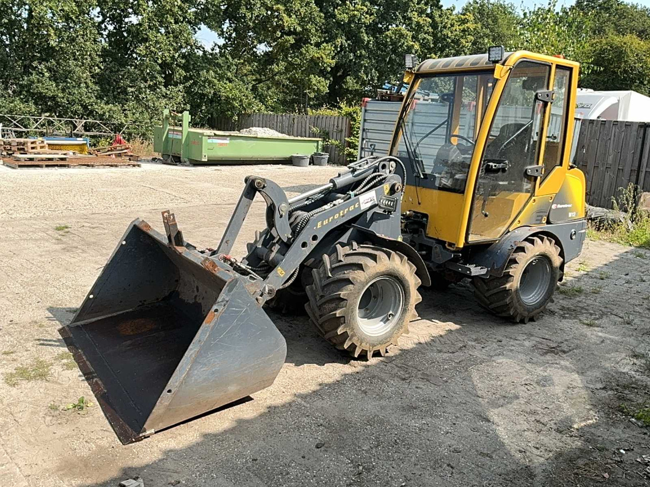Eurotrac 8207W121CS - Utovarivač točkaš: slika 1 Eurotrac 8207W121CS - Utovarivač točkaš: slika 1
