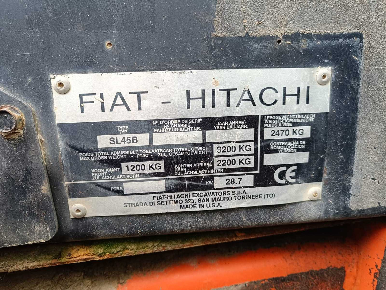 FIAT-HITACHI - SL45B - SKID STEER LOADER - 1998 - Kompaktni utovarivač guseničar: slika 4 FIAT-HITACHI - SL45B - SKID STEER LOADER - 1998 - Kompaktni utovarivač guseničar: slika 4