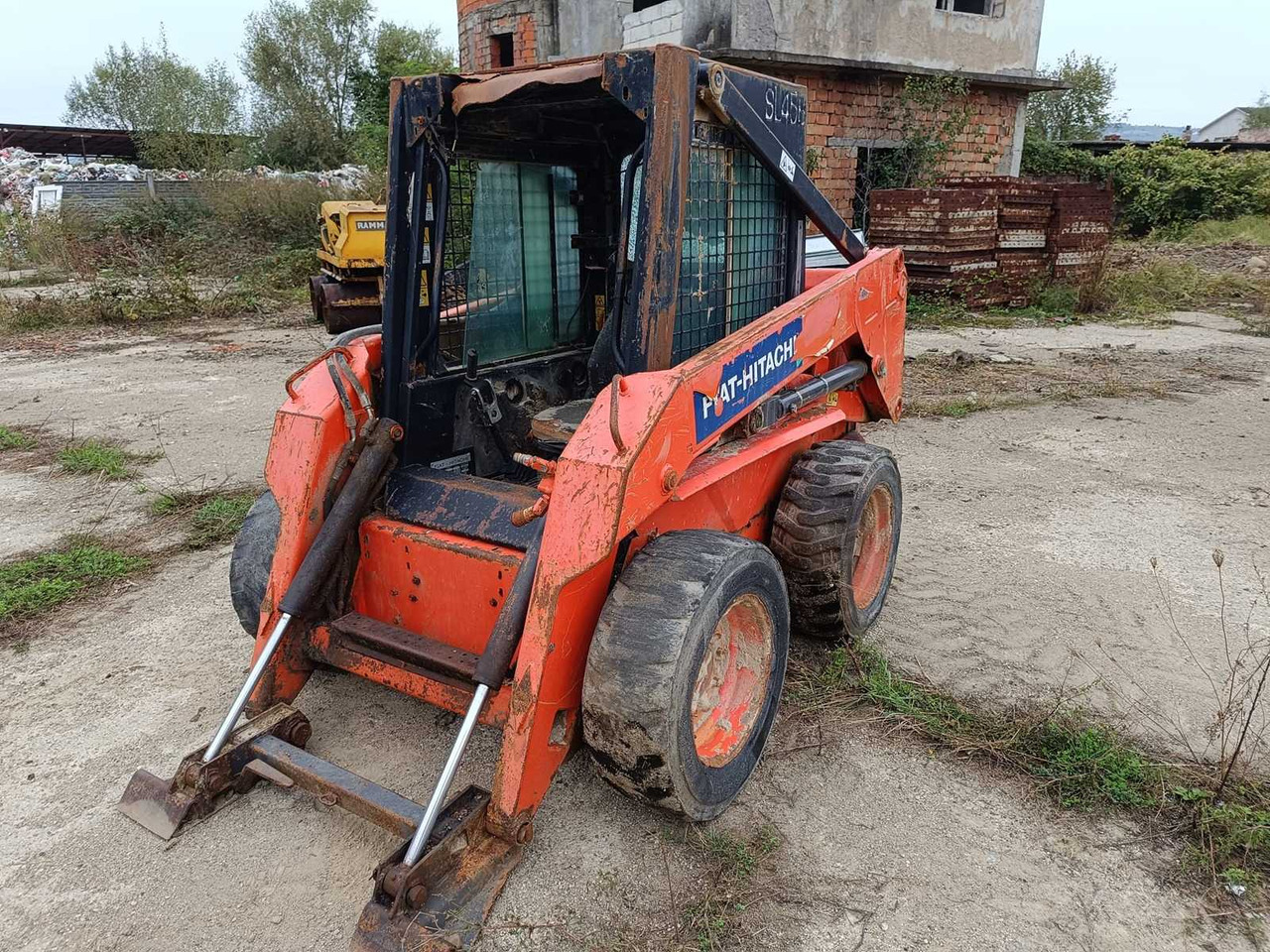 FIAT-HITACHI - SL45B - SKID STEER LOADER - 1998 - Kompaktni utovarivač guseničar: slika 1 FIAT-HITACHI - SL45B - SKID STEER LOADER - 1998 - Kompaktni utovarivač guseničar: slika 1