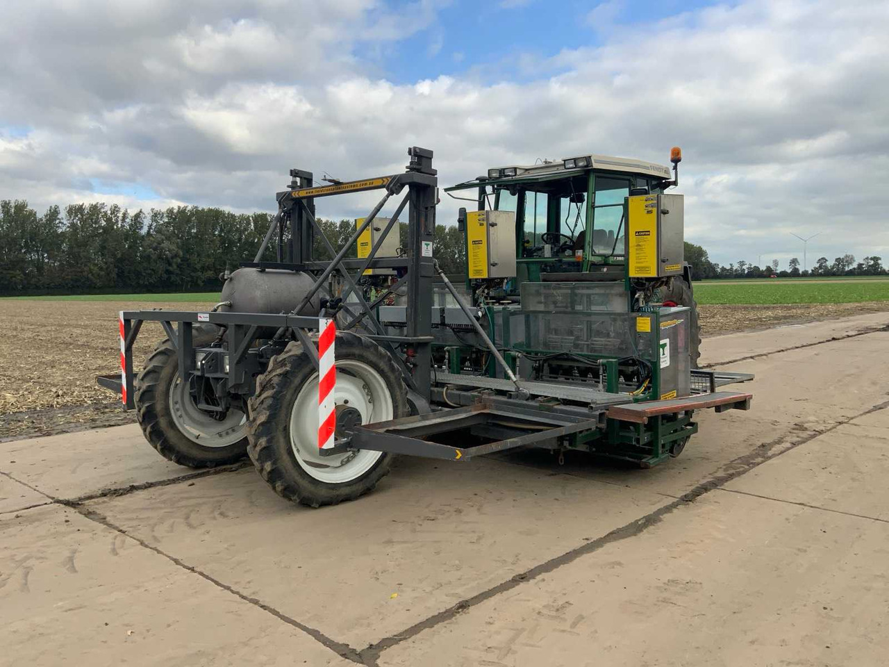 Fendt F390GTA - Oprema za setvu: slika 1 Fendt F390GTA - Oprema za setvu: slika 1