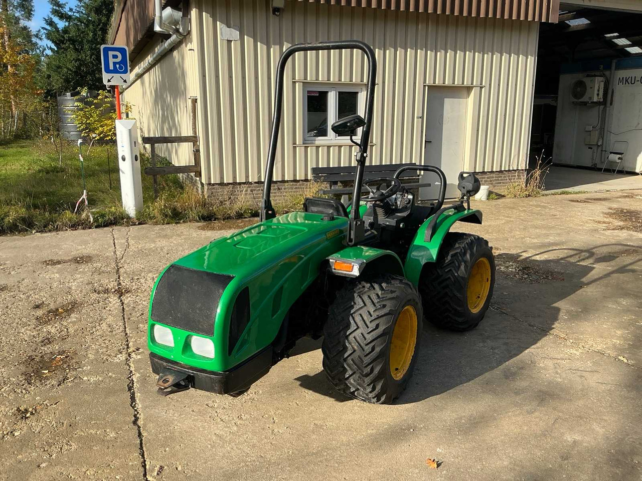 Ferrari F50LE AR - Mali traktor: slika 1 Ferrari F50LE AR - Mali traktor: slika 1