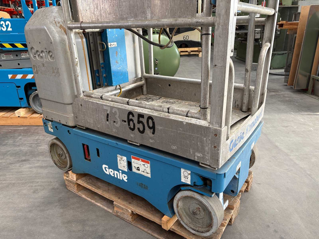 GENIE GR12 AERIAL WORK PLATFORM - Vazdušna platforma: slika 2 GENIE GR12 AERIAL WORK PLATFORM - Vazdušna platforma: slika 2