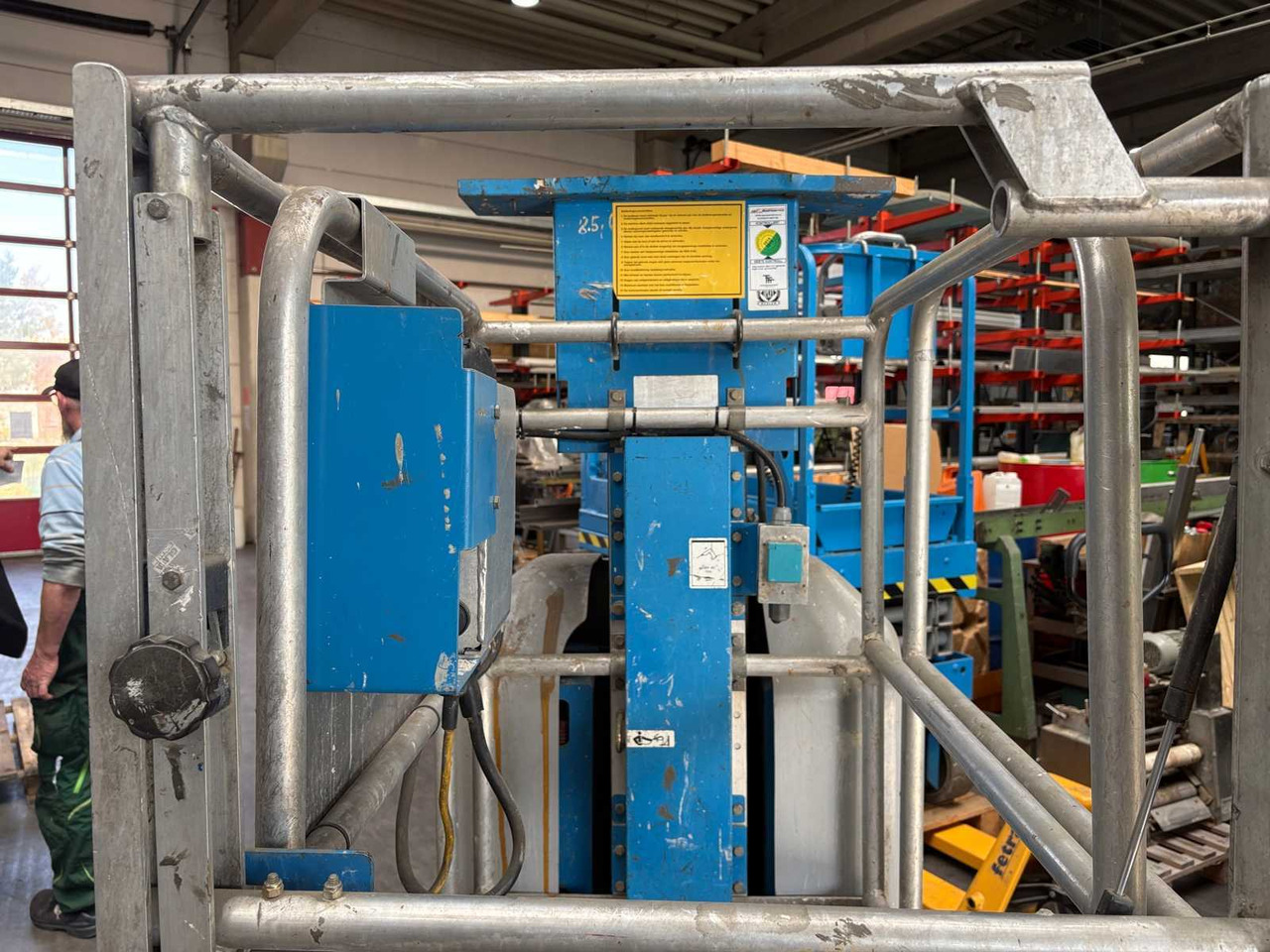 GENIE GR12 AERIAL WORK PLATFORM - Vazdušna platforma: slika 5 GENIE GR12 AERIAL WORK PLATFORM - Vazdušna platforma: slika 5