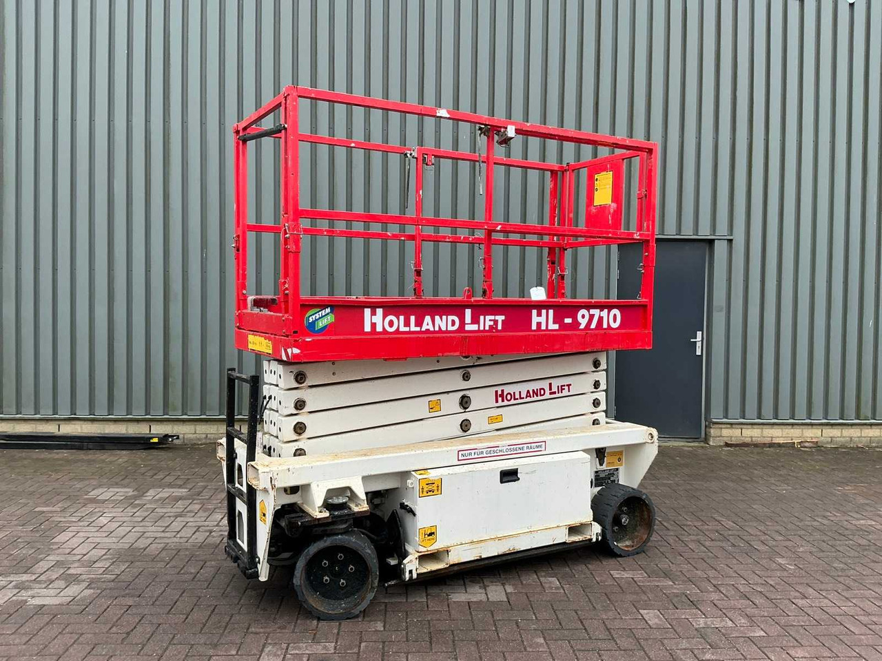 Holland-Lift Ecostar HL-9710 - Vazdušna platforma: slika 1 Holland-Lift Ecostar HL-9710 - Vazdušna platforma: slika 1