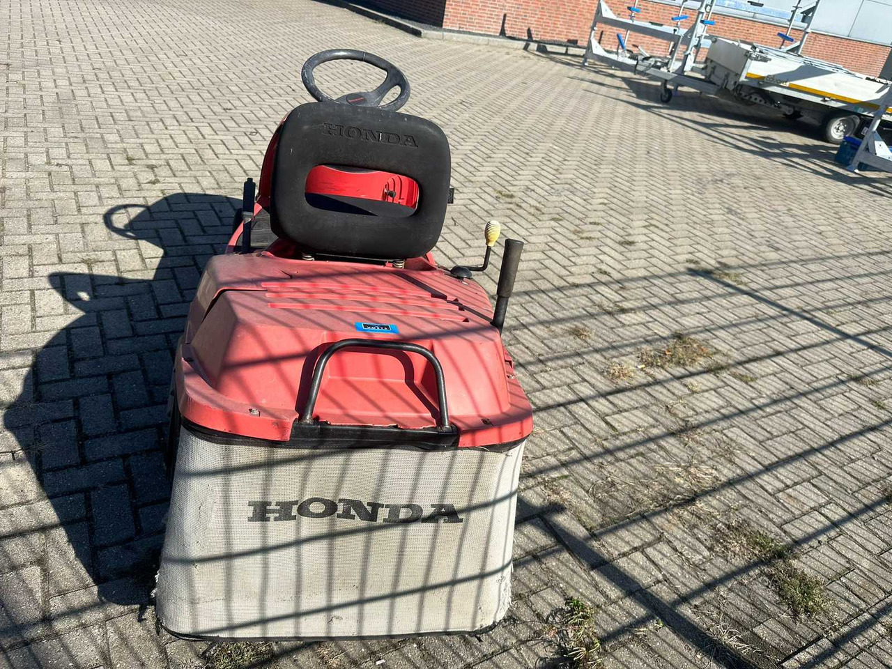 Honda - Baštenska kosačica: slika 5 Honda - Baštenska kosačica: slika 5