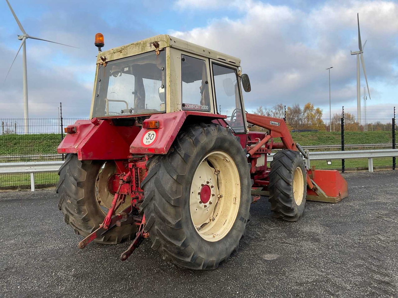 INTERNATIONAL 844AS ALL-WHEEL DRIVE AGRICULTURAL TRACTOR - Traktor: slika 5 INTERNATIONAL 844AS ALL-WHEEL DRIVE AGRICULTURAL TRACTOR - Traktor: slika 5