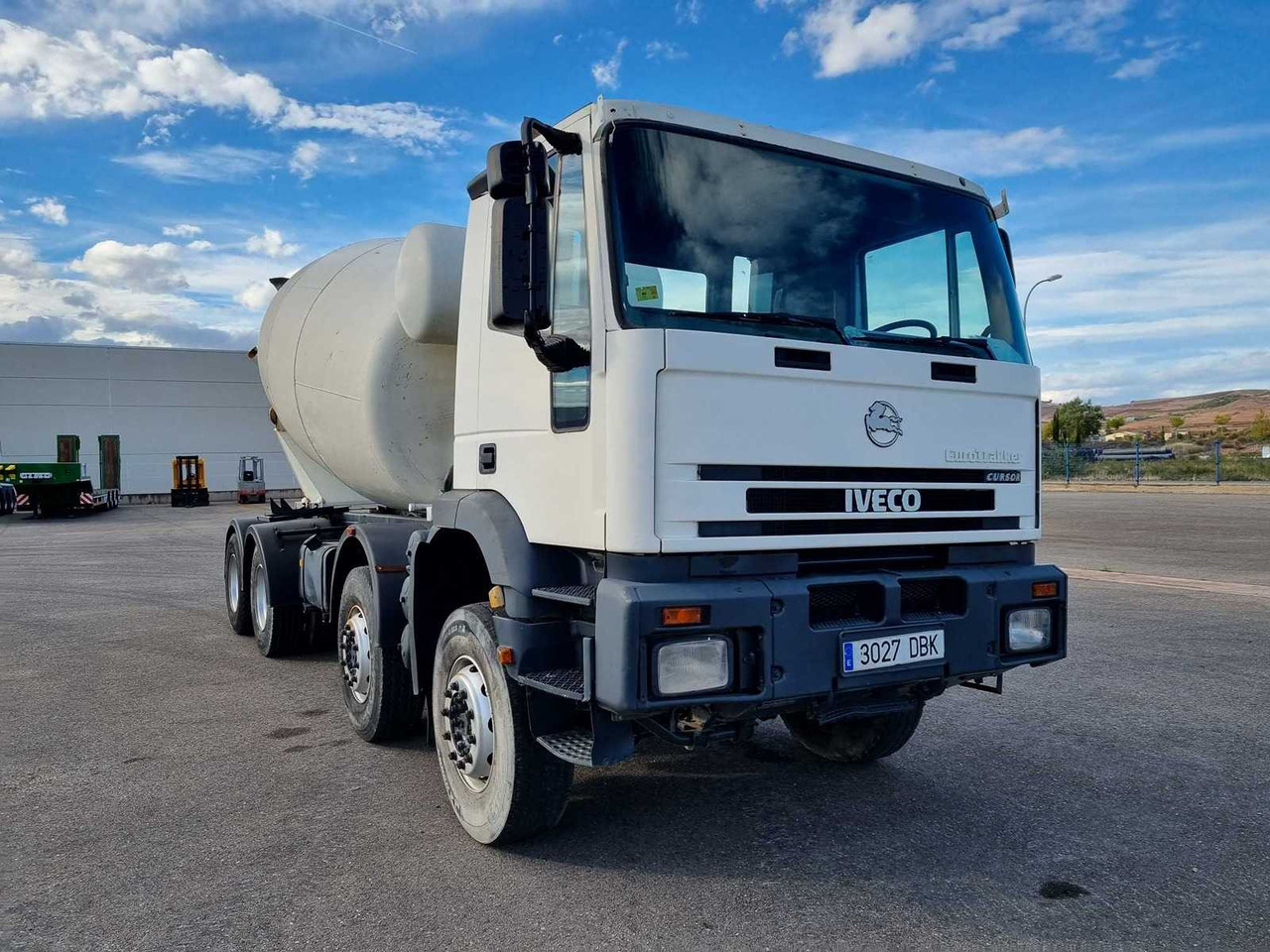 IVECO EUROTRAKKER 380 - Mikser za beton: slika 4 IVECO EUROTRAKKER 380 - Mikser za beton: slika 4