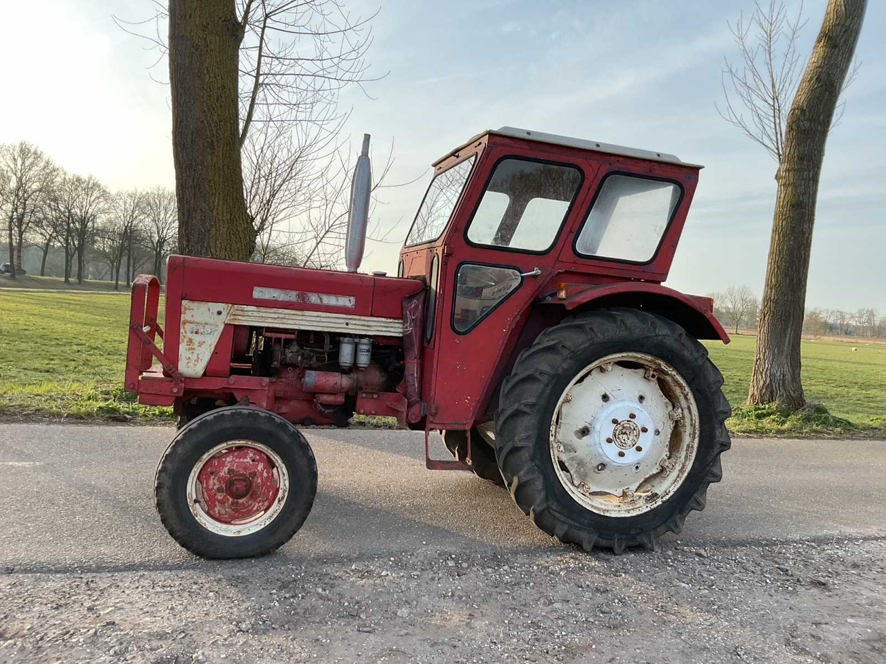 International 353 - Traktor: slika 4 International 353 - Traktor: slika 4
