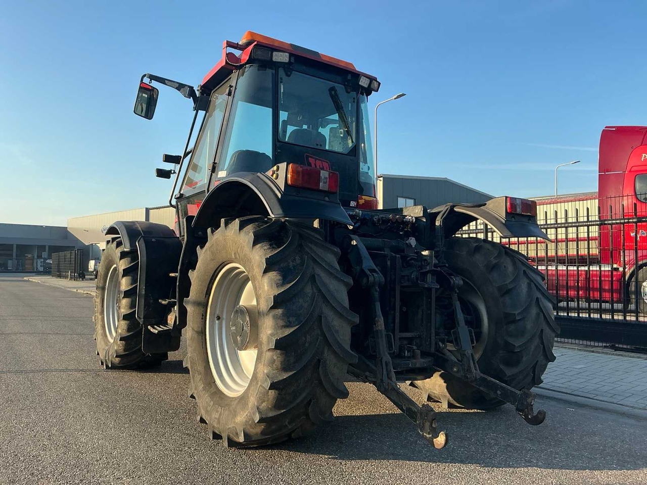 JCB Fastrac 2135 4WS - Traktor: slika 3 JCB Fastrac 2135 4WS - Traktor: slika 3