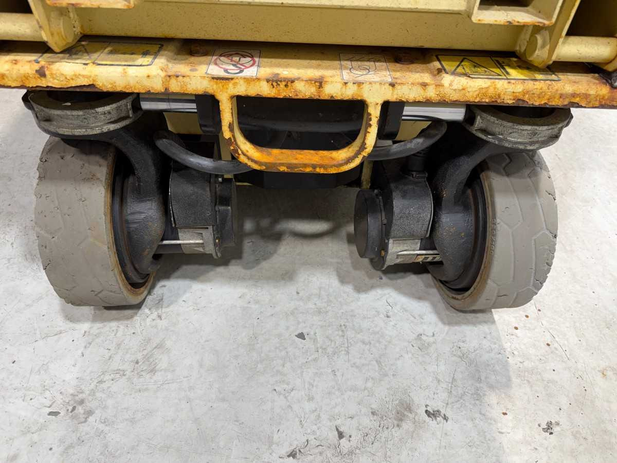 Vazdušna platforma JLG - 2013 - 1930ES - AERIAL PLATFORM: slika 14