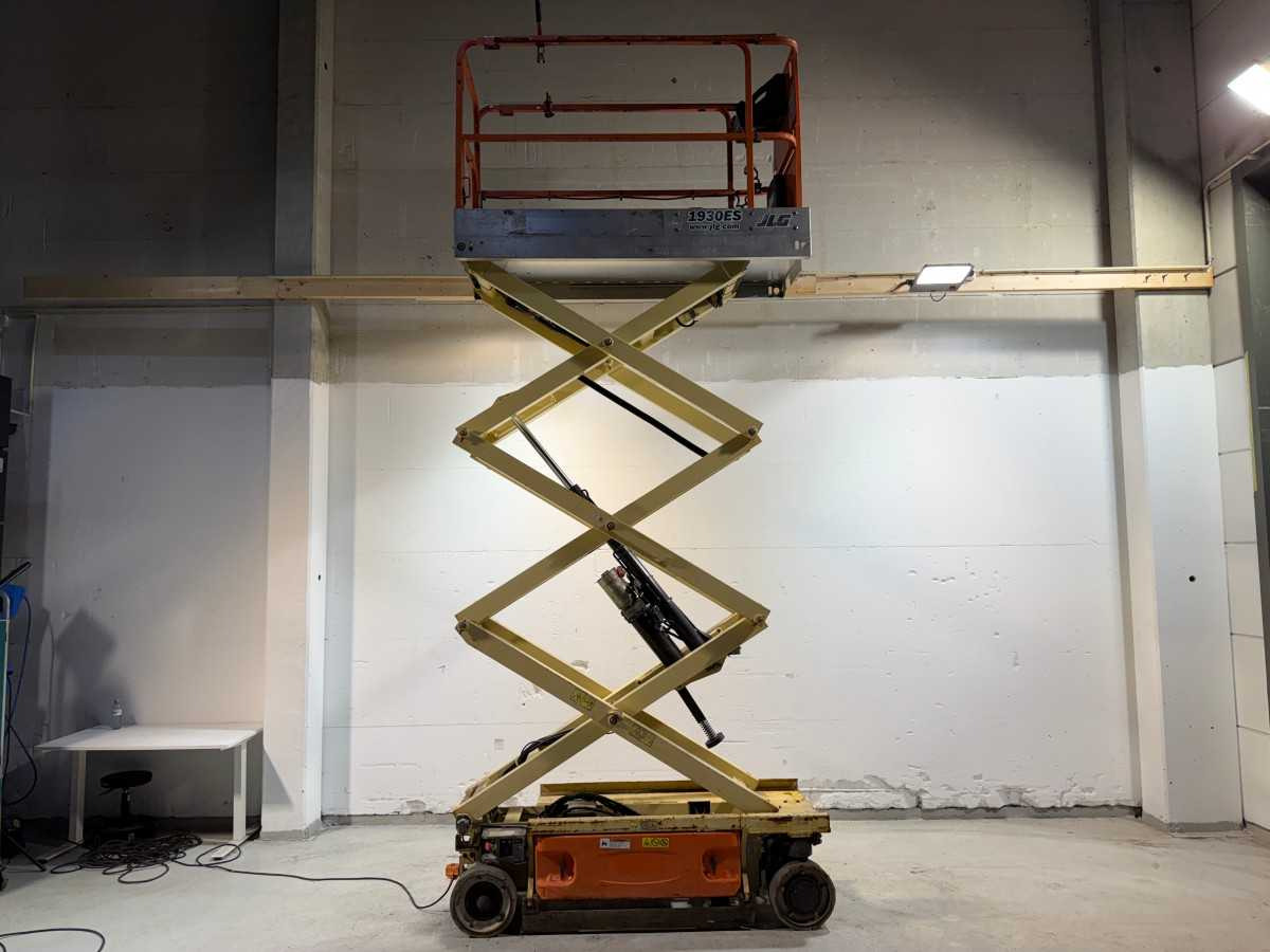 Vazdušna platforma JLG - 2013 - 1930ES - AERIAL PLATFORM: slika 26