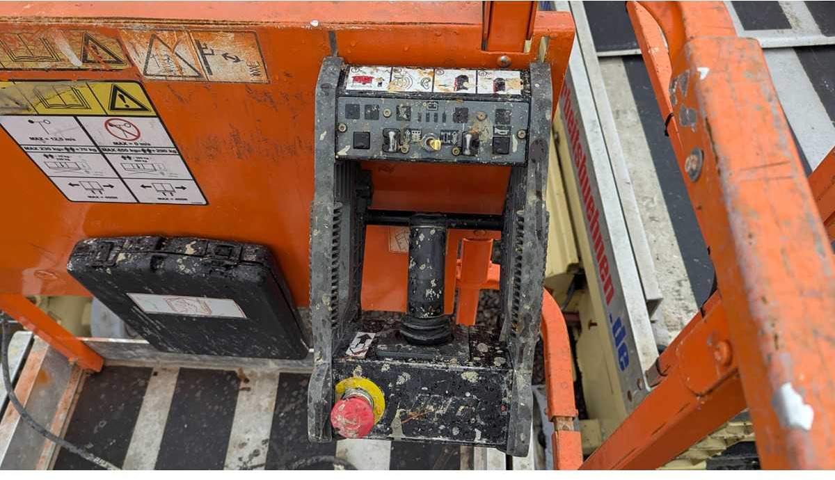 JLG JLG - 2646ES - AERIAL WORK PLATFORMS (NO. 28203) - 2007 - Vazdušna platforma: slika 5 JLG JLG - 2646ES - AERIAL WORK PLATFORMS (NO. 28203) - 2007 - Vazdušna platforma: slika 5