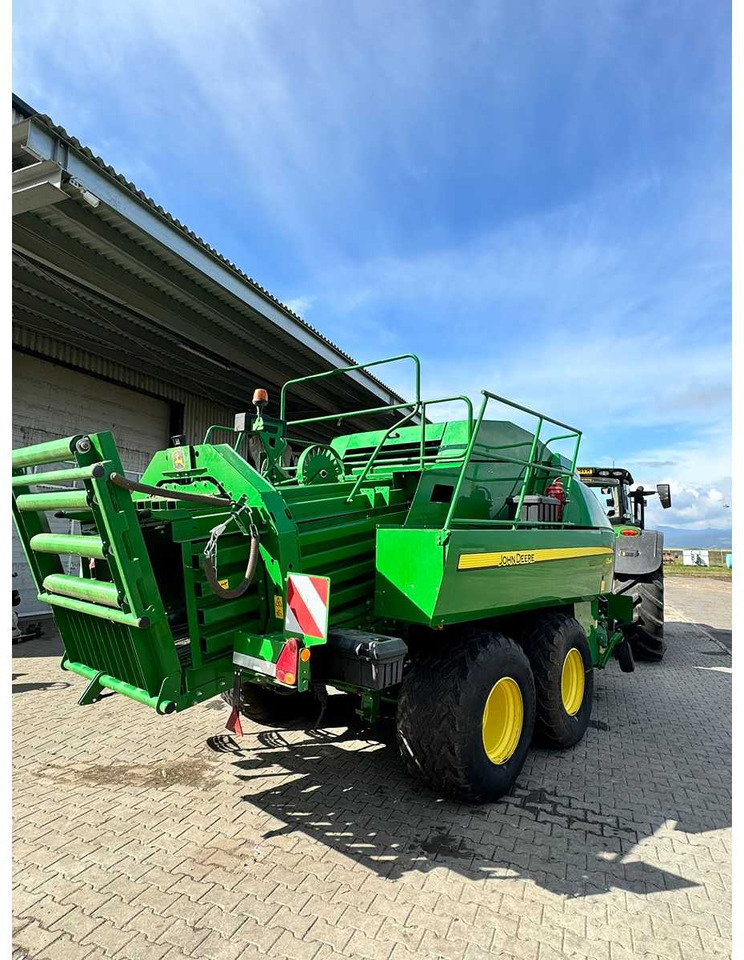 JOHN DEERE L1534P - Balirka za kockaste bale: slika 2 JOHN DEERE L1534P - Balirka za kockaste bale: slika 2