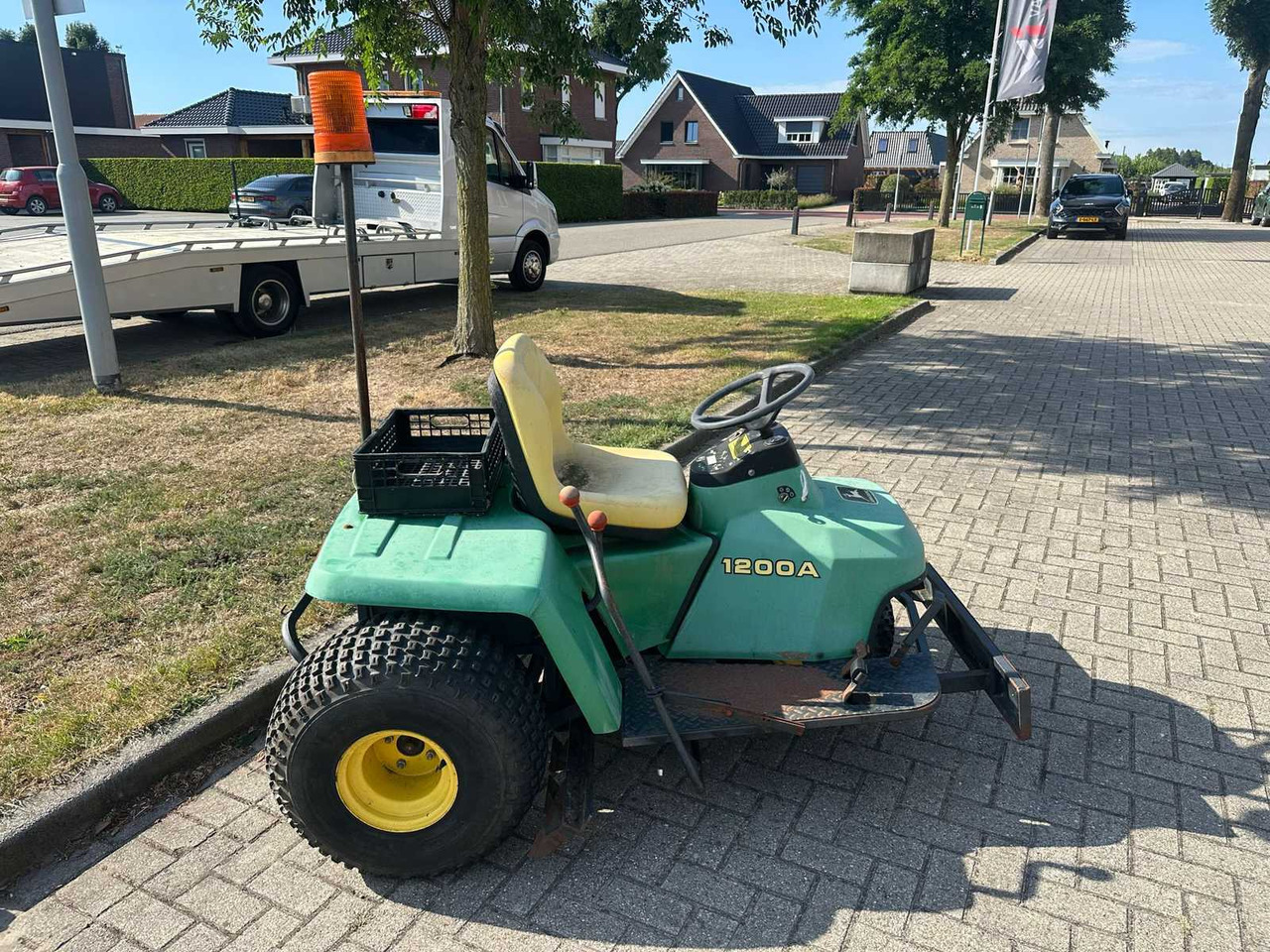 John Deere 1200 a - Baštenska kosačica: slika 5 John Deere 1200 a - Baštenska kosačica: slika 5