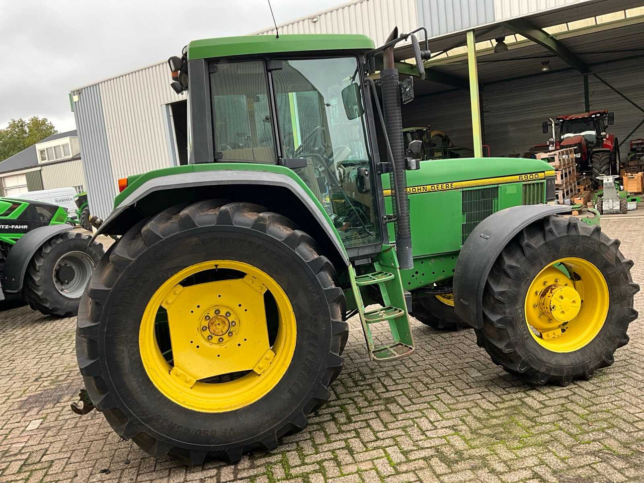 John Deere 6900 - Traktor: slika 3 John Deere 6900 - Traktor: slika 3