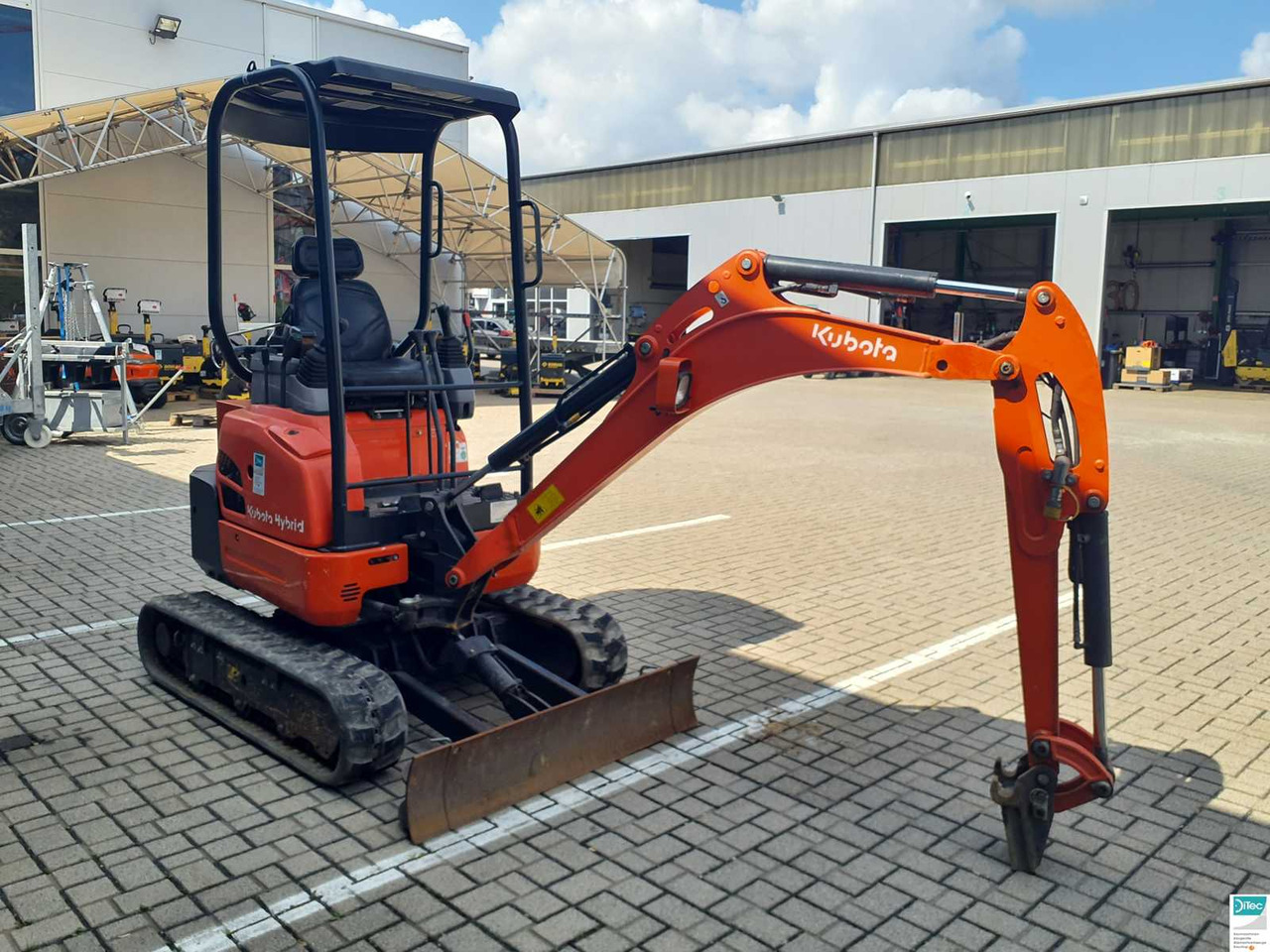 KUBOTA U17-3 ALPHA ELECTRIC KUBOTA SHORT TAIL TAIL EXCAVATOR, EXCAVATOR, EXCAVATOR - Bager utovarivač: slika 4 KUBOTA U17-3 ALPHA ELECTRIC KUBOTA SHORT TAIL TAIL EXCAVATOR, EXCAVATOR, EXCAVATOR - Bager utovarivač: slika 4