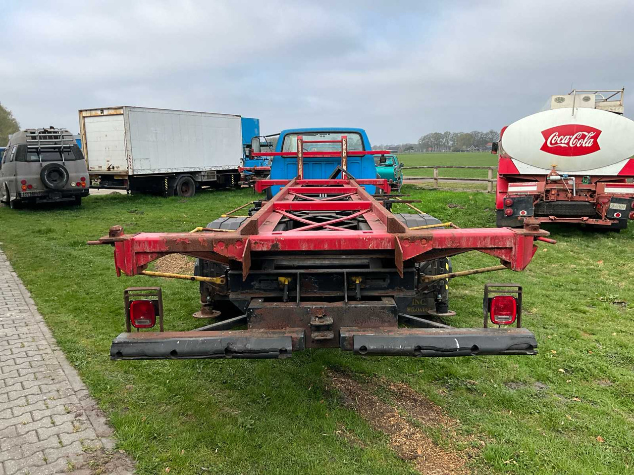 FORD - - F700 - TRUCK - Kamion: slika 4 FORD - - F700 - TRUCK - Kamion: slika 4