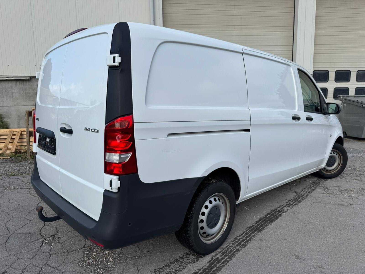 MERCEDES-BENZ VITO 114 CDI KA/L3 – FIRST REG. 2023 – ONLY 31.000 KM – REVERSING CAMERA – TOWBAR - Kamion: slika 3 MERCEDES-BENZ VITO 114 CDI KA/L3 – FIRST REG. 2023 – ONLY 31.000 KM – REVERSING CAMERA – TOWBAR - Kamion: slika 3