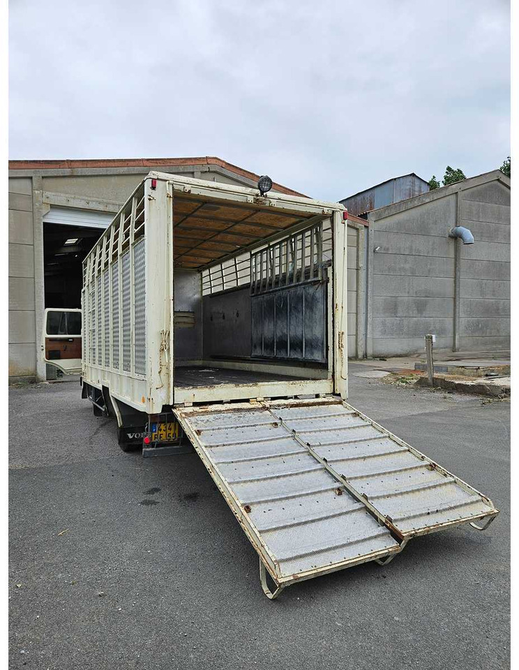 Kamion VOLVO F408 TRUCK: slika 6 Kamion VOLVO F408 TRUCK: slika 6