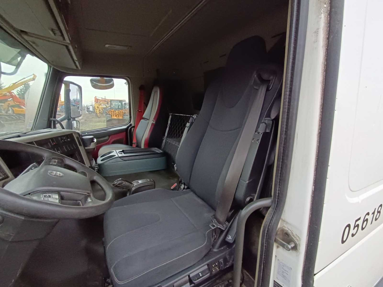 Kamion VOLVO FM 450 TRUCK: slika 13