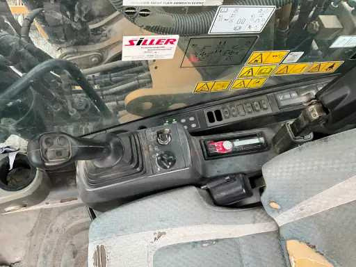 Bager guseničar Komatsu 323D: slika 8